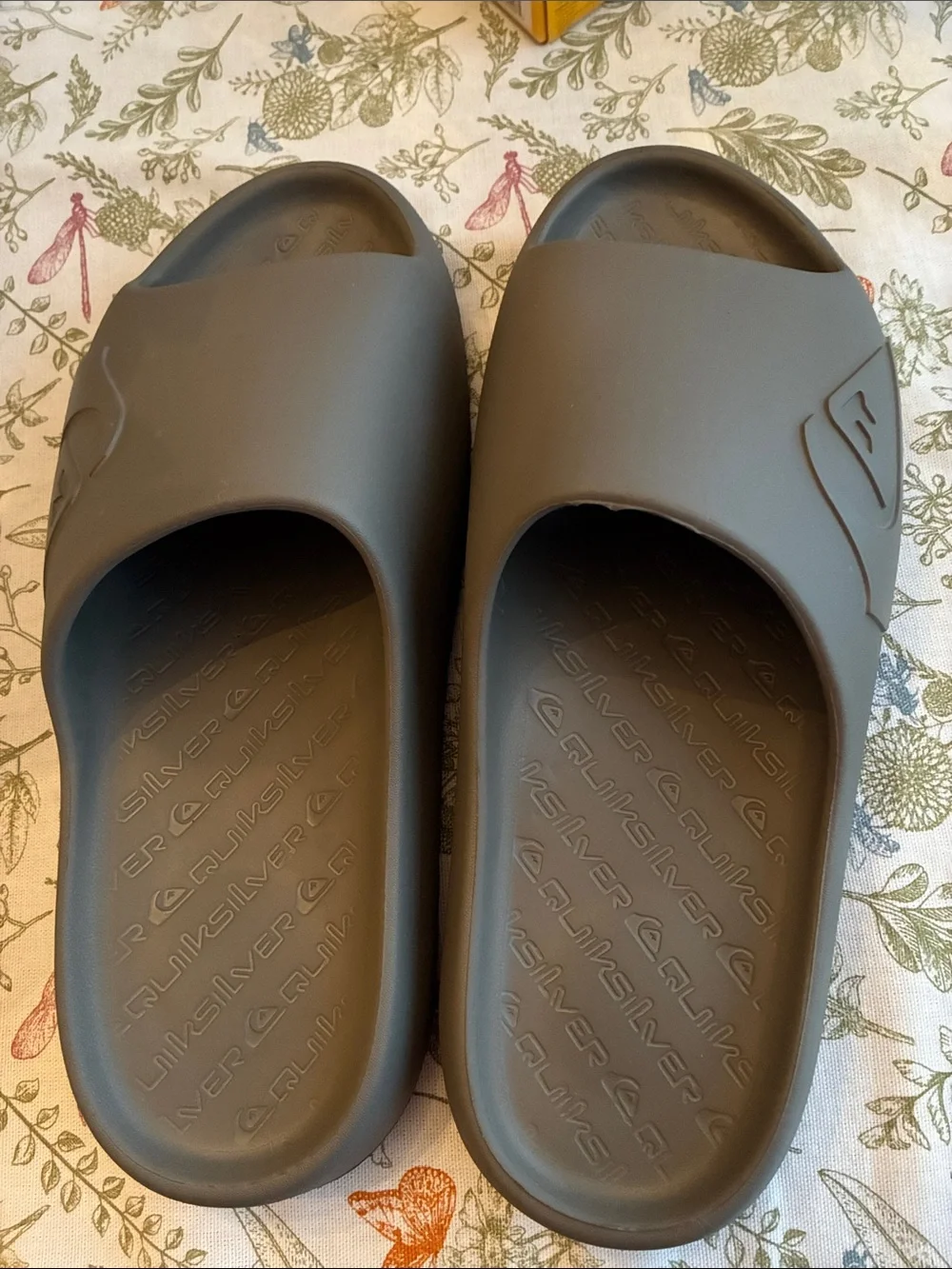 Quiksilver Men’s Cloudbreak Comfort Slip-On Slide Sandals in Olive Size 13
